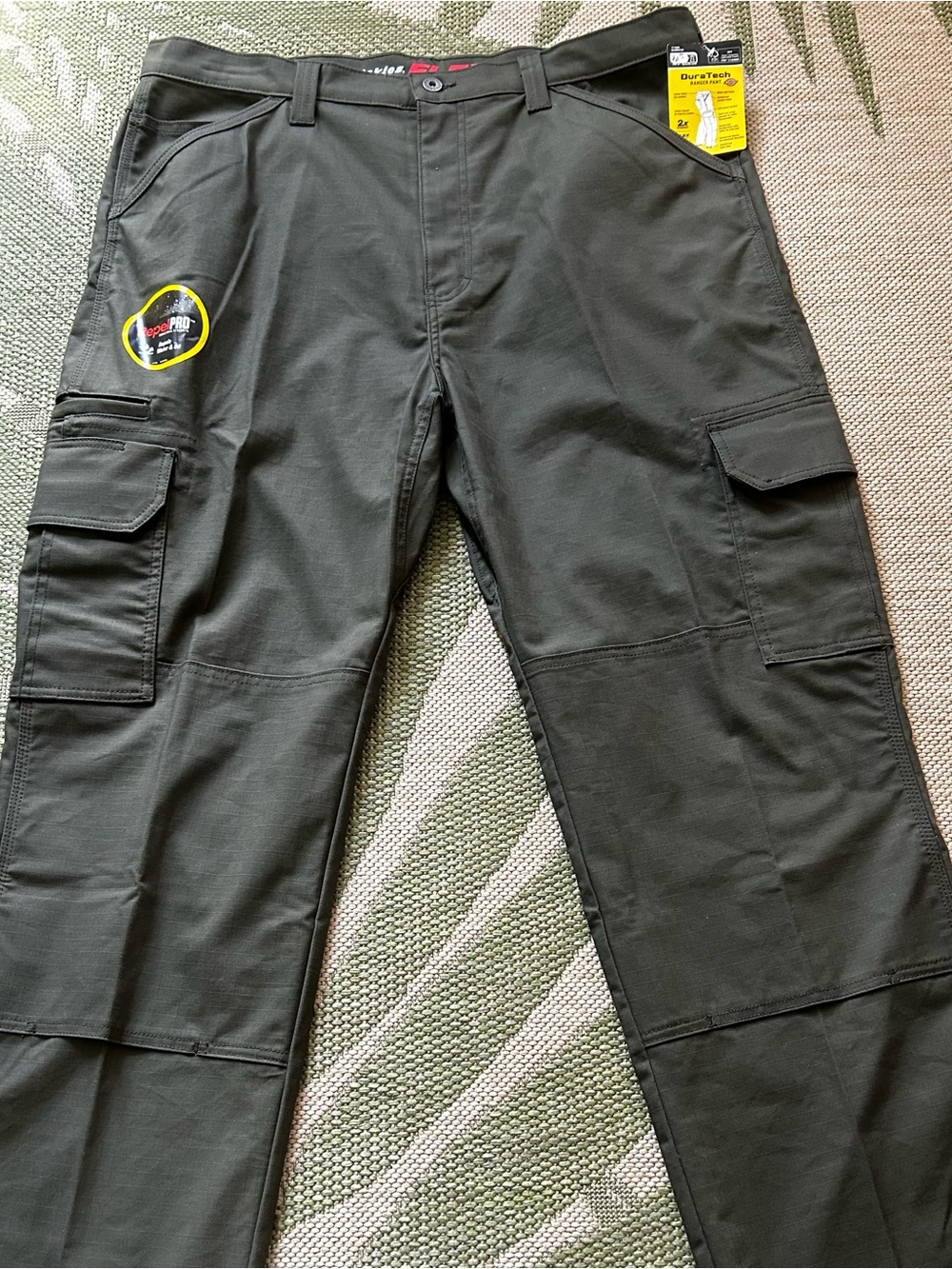 Dickies Men’s Olive Green DuraTech Ranger Cargo Pants NWT 38/34